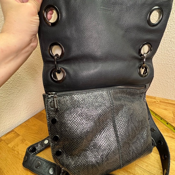 Hammitt Montana Large Reversible Crossbody Black Snake & Pebbled Leather - Picture 3 of 14